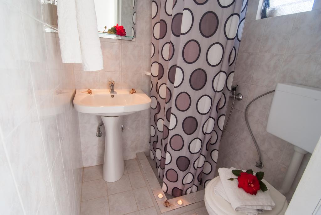 Plessas Studios Tsilivi  Luaran gambar